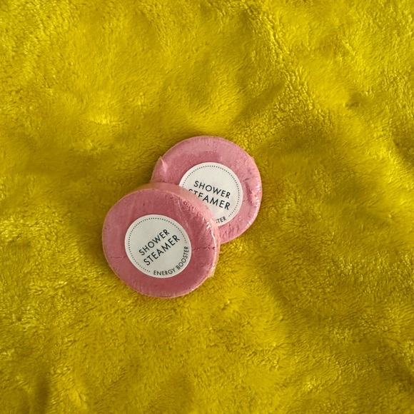 NIB - LE Natural & Handmade Bath Bombs and Shower Steamers - Picture 5 of 6